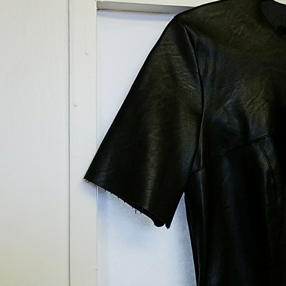 Dress - Picture 3 of 4